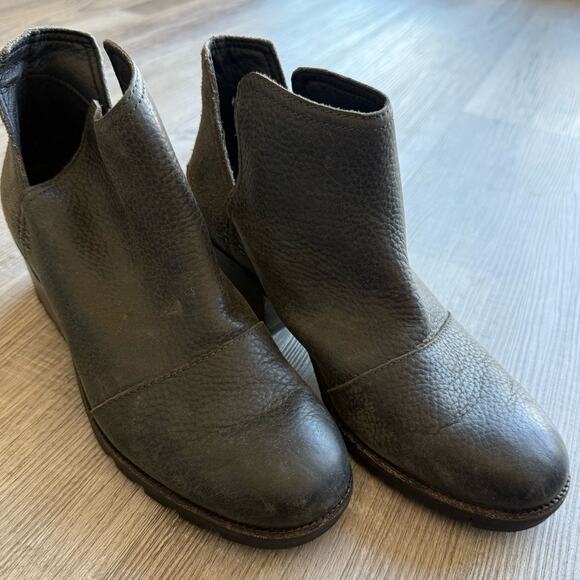 Sorel Women’s Sz 8 Sorel Cate™ Cut Out Heeled Bootie Boot - Picture 4 of 8